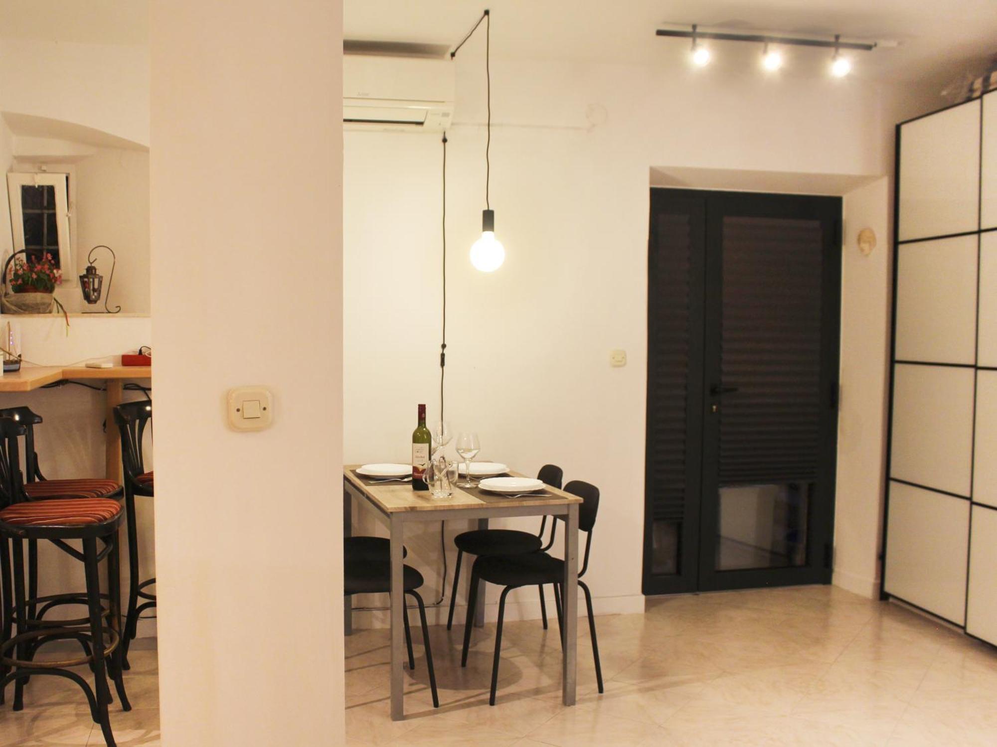 Street Garden Apartment Hvar Town Esterno foto